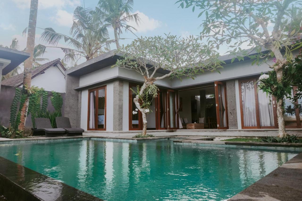 Anggira Villa Ubud Exterior photo