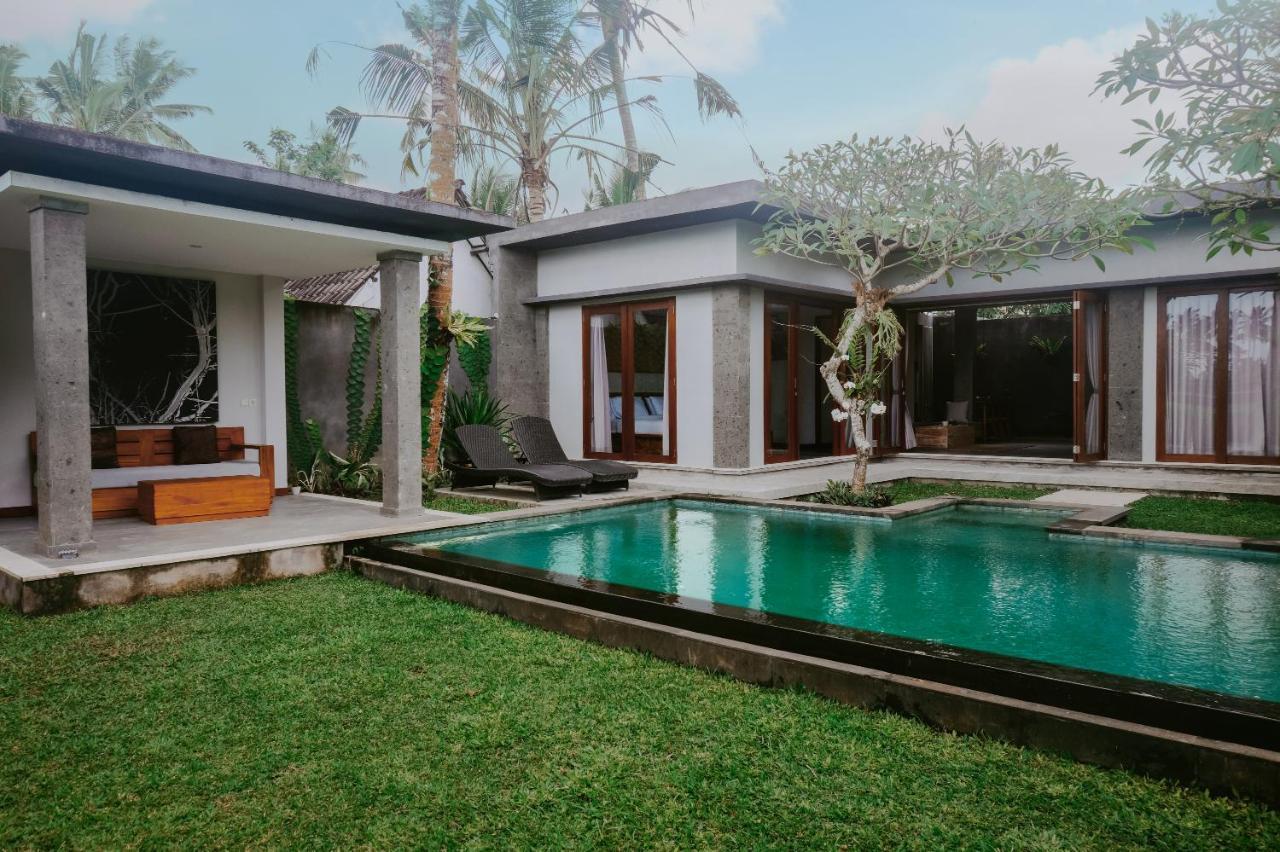 Anggira Villa Ubud Exterior photo